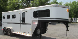 ‘ Horse trailer